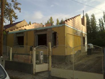 Családi ház átalakítás bővítés